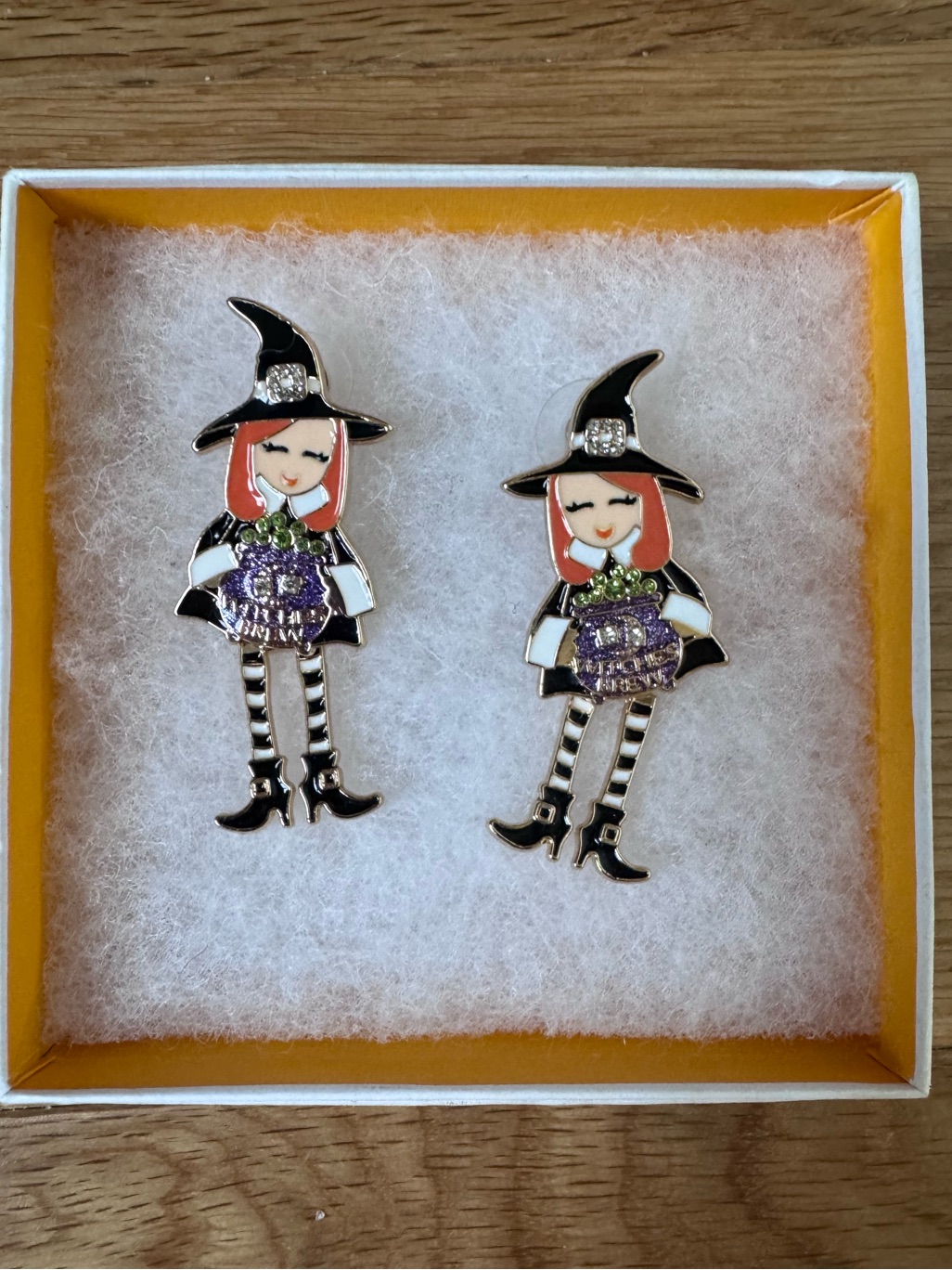 Piper K “Witch’s Brew” Dangling Earrings For Halloween